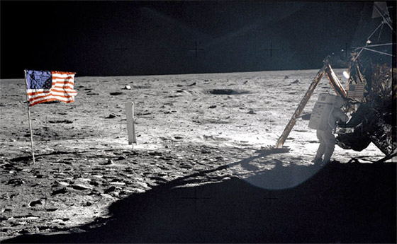 Neil Armstrong na Lua. Imagem: NASA.