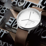 Marca de relógios suíços cria edição especial em homenagem à Helvetica