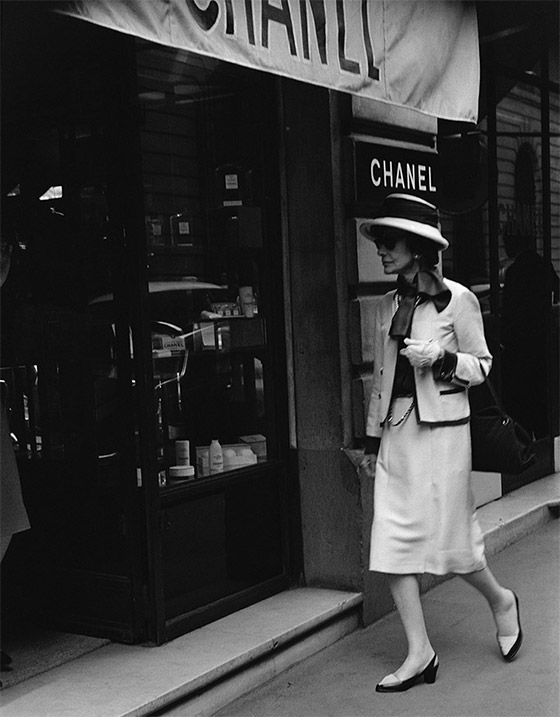 Mademoiselle na Rue Cambon, 1962.