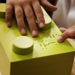 Como um detalhe no Lego transformou o brinquedo em um alfabeto Braille